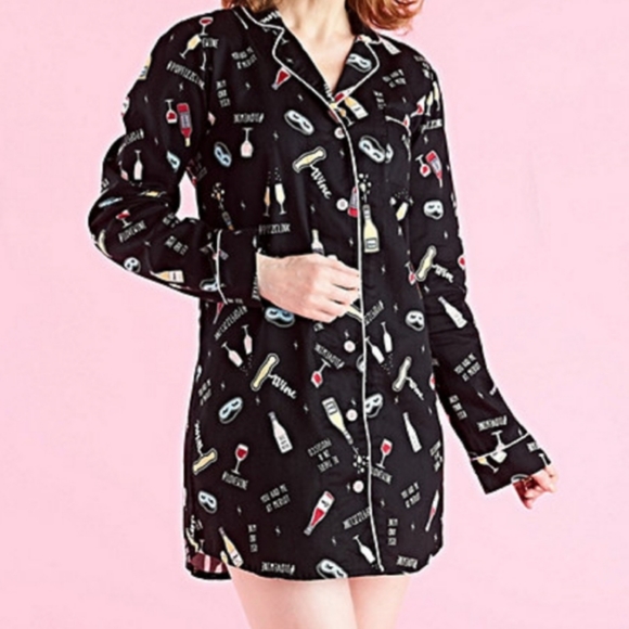 Women's Pjs - Picture 3 of 4